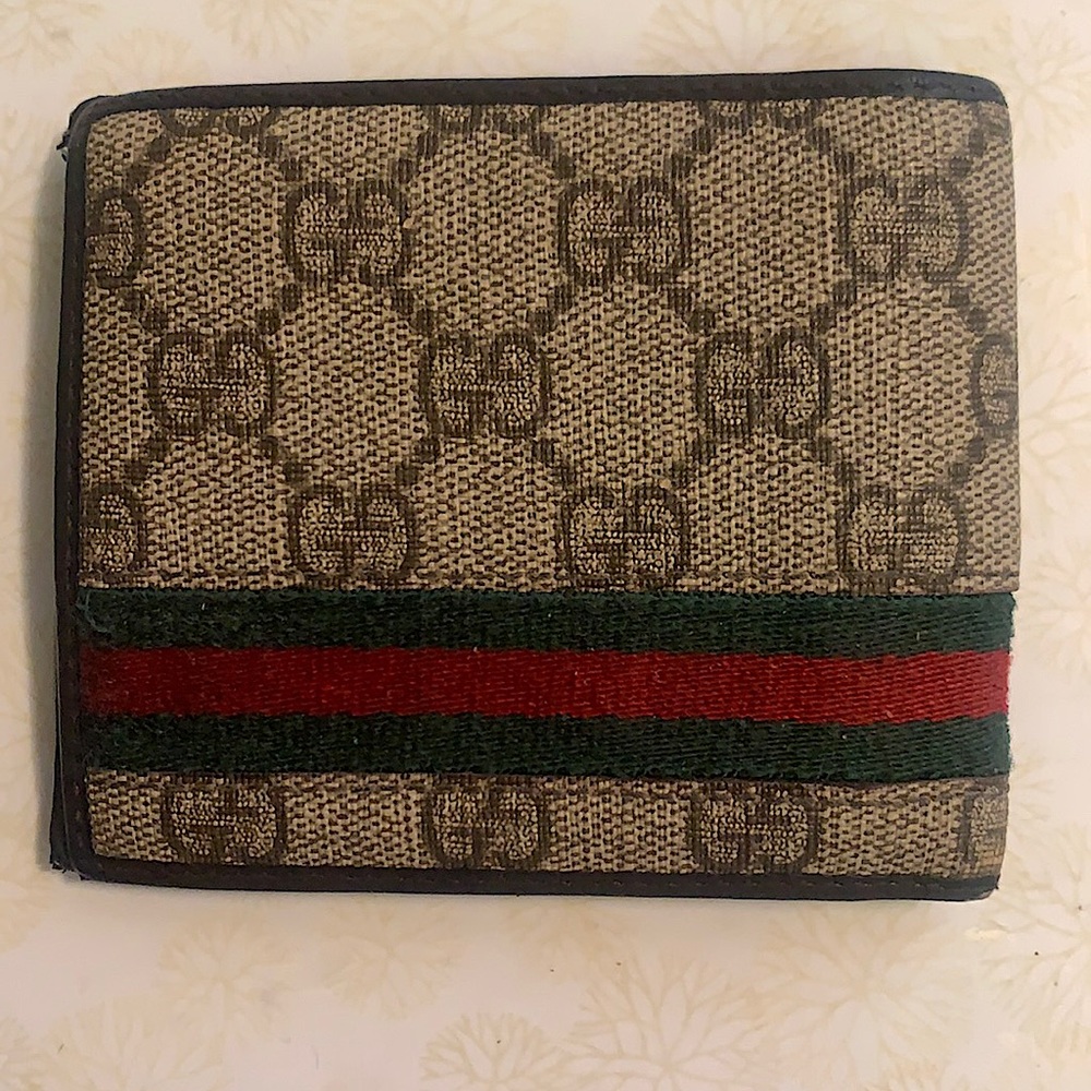 Authentic Gucci Supreme Canvas Bifold Wallet